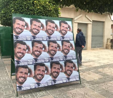 Pegada de carteles Elecciones generales 10N