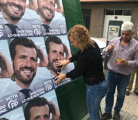 Pegada de carteles Elecciones generales 10N