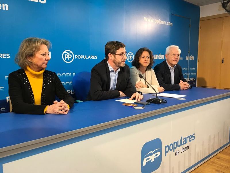 El Partido Popular exige la dimisión de Teresa Vega, delegada de Salud de la Junta de Andalucía