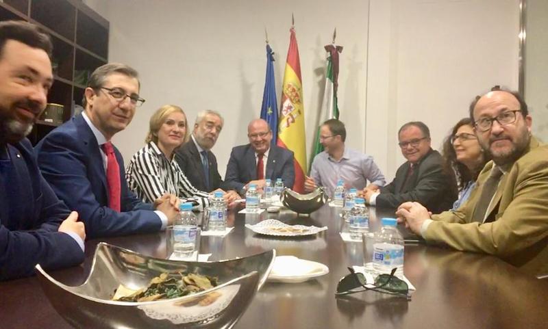 Márquez apuesta por “mayores responsabilidades” de los Graduados Sociales en la gestión de personal en el Ayuntamiento de Jaén