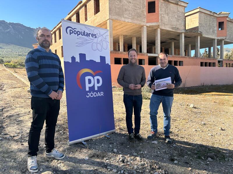 Domínguez en Jódar: “El proyecto de la residencia vuelve a demostrar que gobernamos para mejorar la vida de nuestros vecinos” 