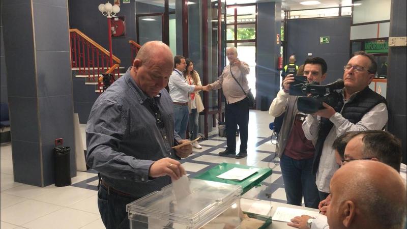 Del Moral denota “alegría y positividad” en los electores y confía en que será “una gran jornada electoral”