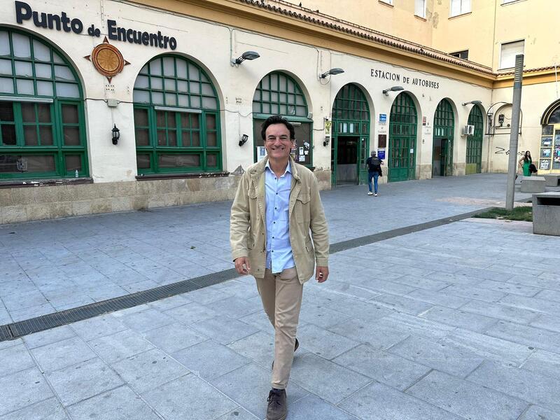 El candidato del PP fomentará las sinergias entre el Jaén Plaza y el gran centro de ocio para potenciar el comercio de la ciudad
