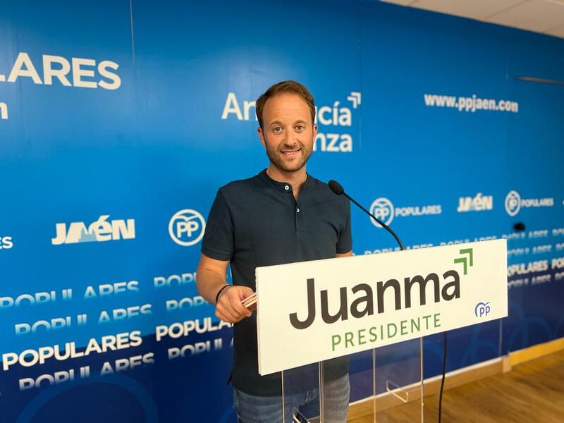 Domínguez anuncia el nombramiento, que se oficializará en septiembre, de José Agustín González como vicesecretario provincial de Economía y Empleo del PP de Jaén 