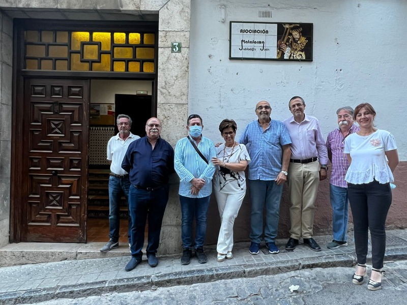 Martín y Bonilla se reúnen con la Plataforma de Jubilados de Jaén para dar a conocer las propuestas de Juanma Moreno para la próxima legislatura