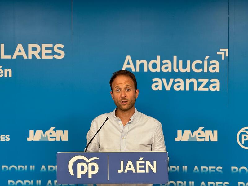 Domínguez señala que, “gracias a la gestión del Gobierno andaluz”, diez municipios jiennenses contarán con residencias y centros de día que dan respuesta a “demandas históricas” de sus vecinos