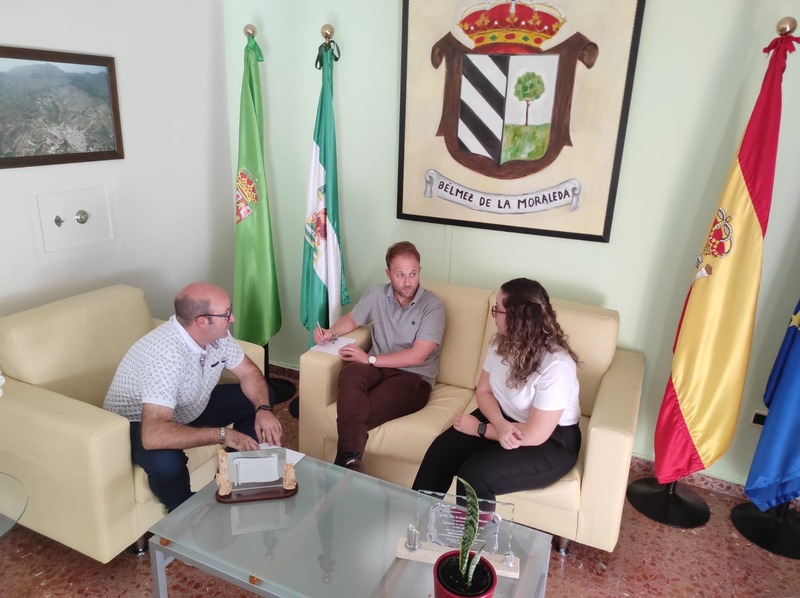 Domínguez continúa en Bélmez de la Moraleda sus encuentros con los alcaldes del cambio y muestra su apoyo “para hacer realidad los proyectos que el municipio necesita”