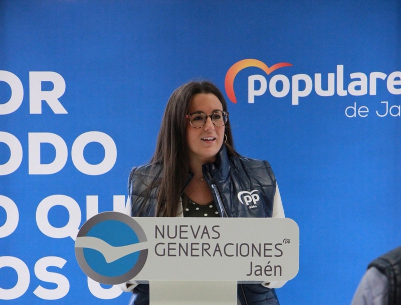 González “exigimos al gobierno de España que se refuercen económicamente las becas y la puesta en marcha de un Plan Integral para eliminar la brecha digital en la educación”