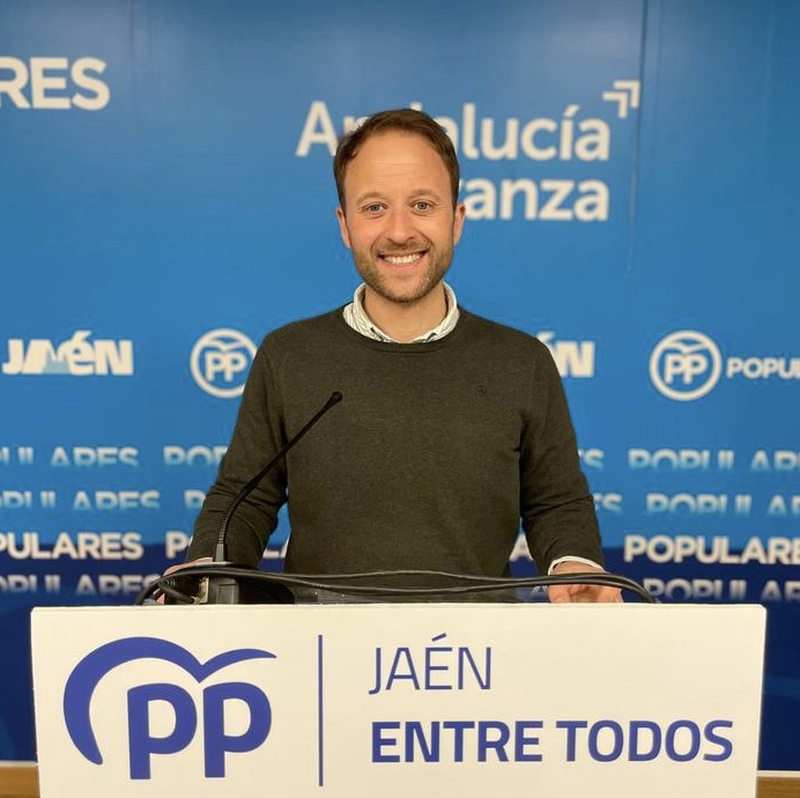 Domínguez defiende las políticas de la Junta para fomentar y proteger el trabajo autónomo