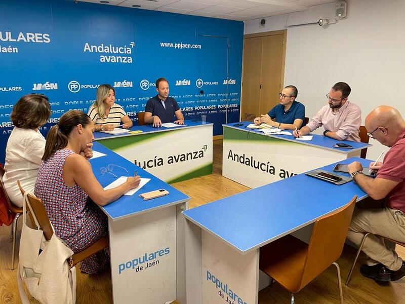 Domínguez carga las pilas de los dirigentes populares: “Seguimos trabajando para lograr aumentar el número de Alcaldías”
