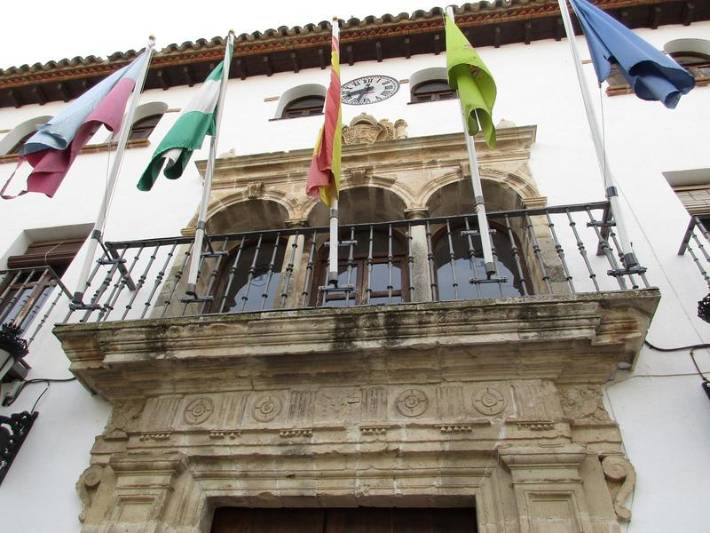 El PP de Pegalajar acusa al PSOE de adjudicarles un sueldo a dos concejales “por primera vez en la historia de nuestro ayuntamiento”