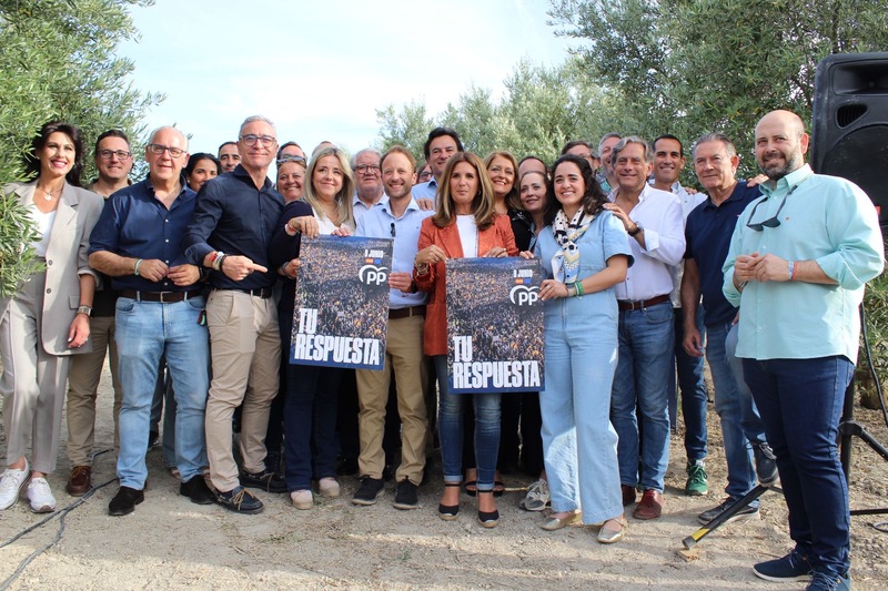 El PP de Jaén inicia campaña en Linares “defendiendo nuestro olivar, nuestro mundo rural, nuestro campo y nuestra provincia”, frente a un PSOE que lo condena a muerte