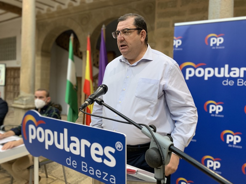 Javier Calvente, reelegido presidente local del Partido Popular de Baeza