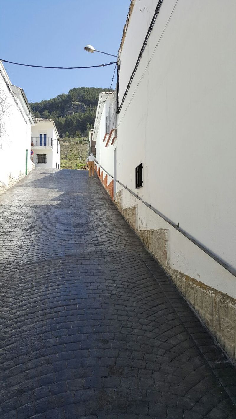 El Partido Popular de Cazorla denuncia las “chapuzas” que los socialistas están  haciendo en las calles del municipio