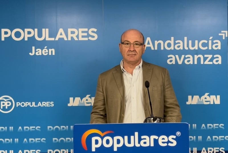 Márquez alerta del desmantelamiento “a toda máquina” del servicio de Correos en la provincia, agravado aún más en verano por la política de no contratación