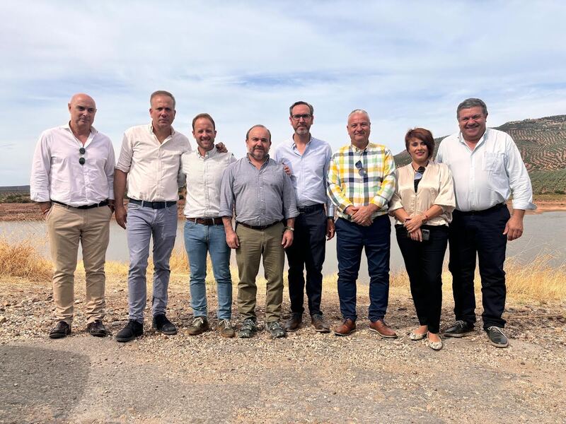 Sanromán trasladará al Parlamento el grave problema de agua en El Condado y agradece que “todos los alcaldes estén unidos en esta justa reivindicación”