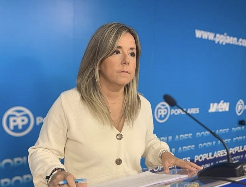 González tacha de “repugnante” la campaña del PSOE para el 8M y exige su retirada