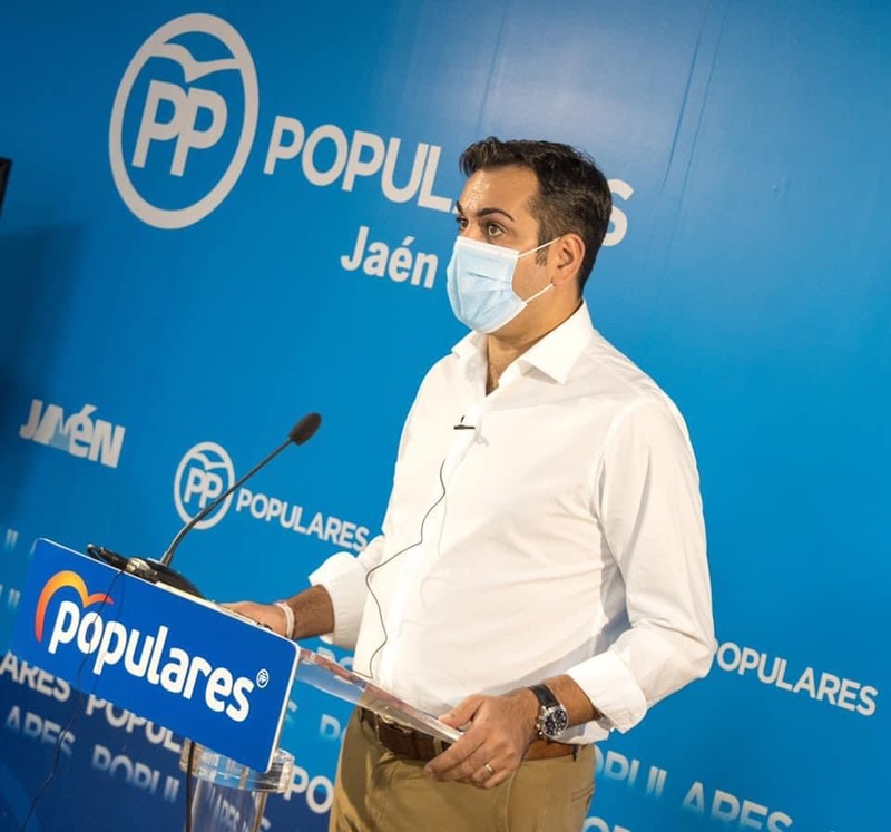 Requena reprocha a Ábalos que sigan “viviendo de las rentas de Mariano Rajoy mientras la provincia sigue sin nuevas inversiones tras tres años de gobierno socialista”