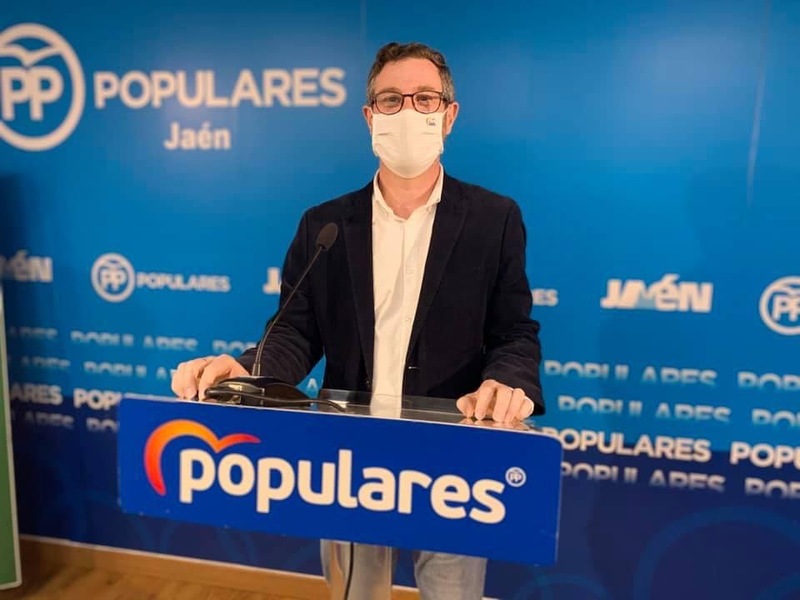 El PP de Jaén rechaza el discurso “triunfalista” de Reyes y le invita a mirar a la cara a los trabajadores de las residencias cuando presume de gasto social
