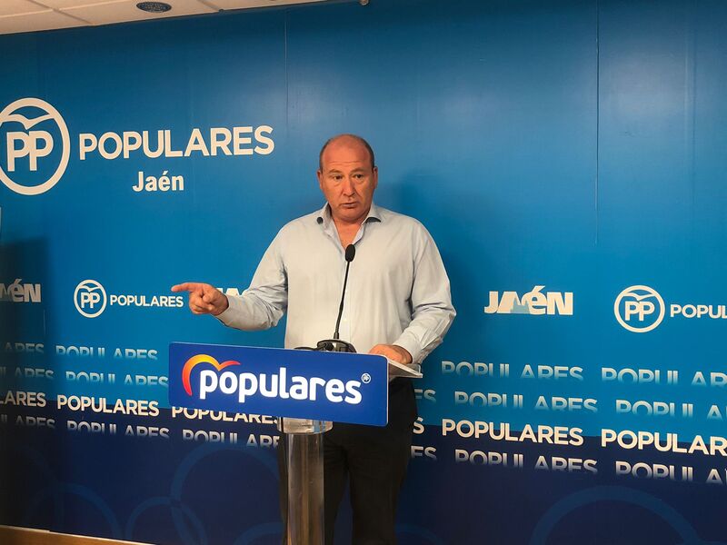 Márquez critica la “continua subida de impuestos” del gobierno de España que “nos ha llevado a estar en una cuesta de enero permanente”