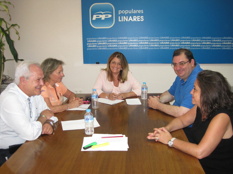 El Grupo Municipal Popular traslada un dossier con preguntas y propuestas sobre Linares a los representantes jiennenses en el Parlamento y en el Congreso