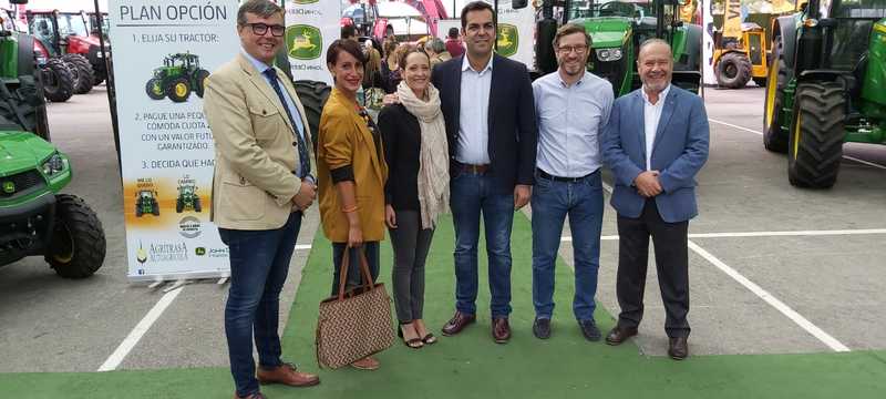 El Gobierno del cambio en Andalucía “cumple” con la Feria de Maquinaria Agrícola